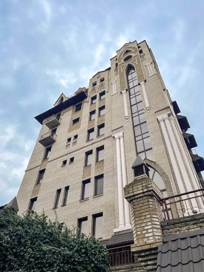 Kyiv Honchara Hotel Bagian luar foto